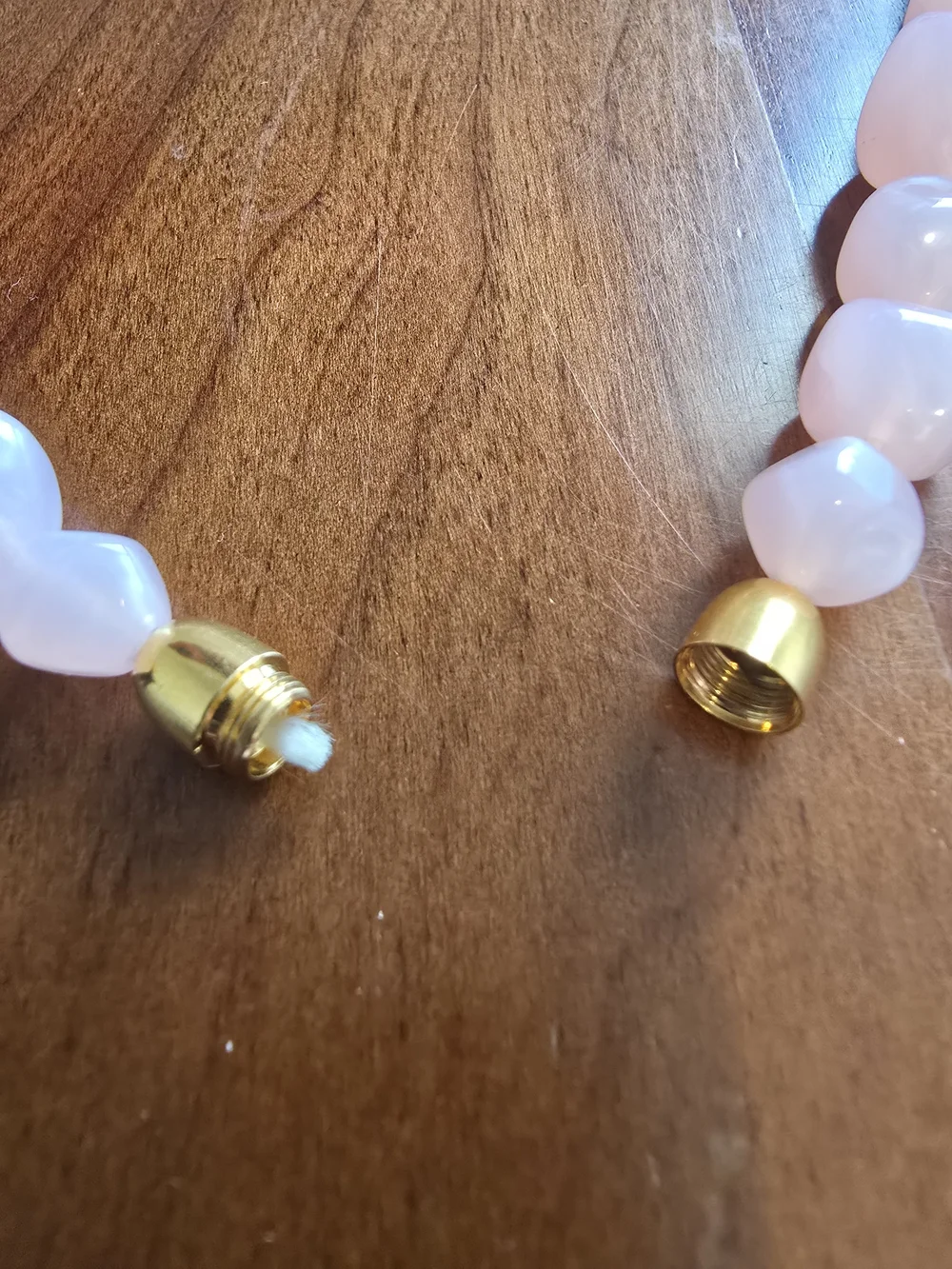 Avon Vintage Pink 💕 Rose Quartz Bead Statement Necklace with Originsl Box! - Picture 6 of 8